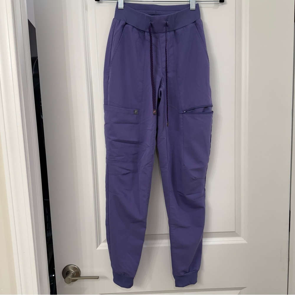 Fabletics Scrub Joggers